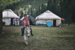 Obóz jurt w drodze do Kaindy, Kazachstan